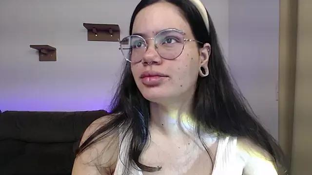 Velvetcrystall from StripChat is Freechat