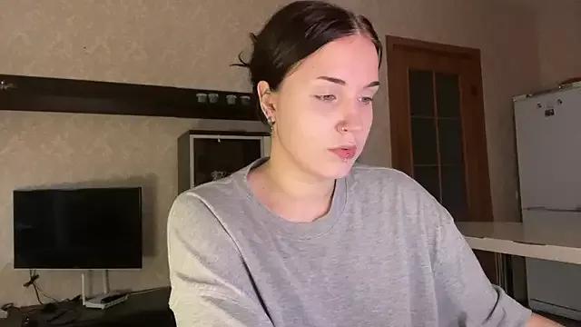 VelvetNote from StripChat is Freechat