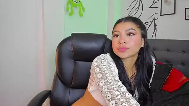 venussbb from StripChat is Freechat