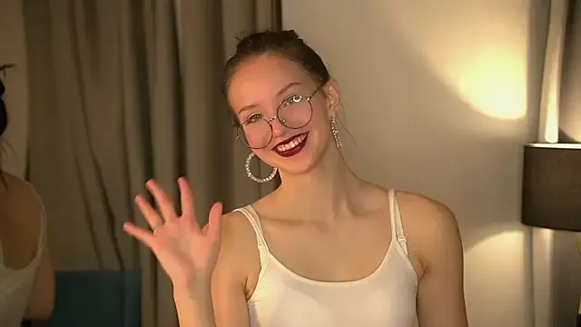 VetaManhardt — Play with my lips <3