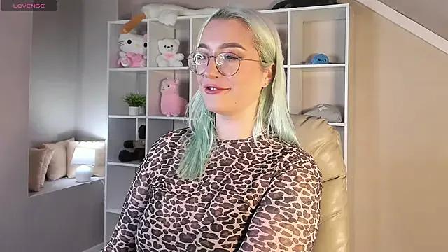 Vickie_Nelsson from StripChat is Freechat