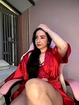 Try our girls live displays and explore the company of endless strippers, with beautiful physiques, vibrating toys and more.