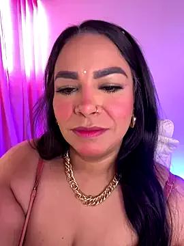 Try our girls live displays and explore the company of endless strippers, with beautiful physiques, vibrating toys and more.