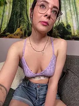 Try our girls live displays and explore the company of endless strippers, with beautiful physiques, vibrating toys and more.