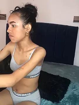 Try our girls live displays and explore the company of endless strippers, with beautiful physiques, vibrating toys and more.
