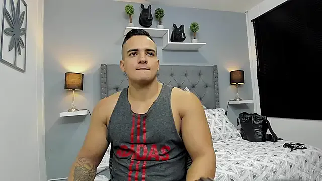 Avatar of violeta_and_maxx