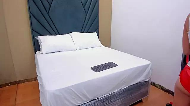 violetaskinyy from StripChat is Freechat