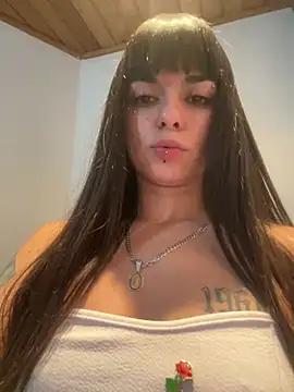 Try our girls live displays and explore the company of endless strippers, with beautiful physiques, vibrating toys and more.