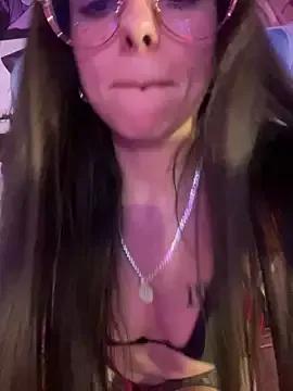 Try our girls live displays and explore the company of endless strippers, with beautiful physiques, vibrating toys and more.