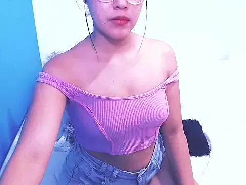 VioletaZaenz from StripChat is Freechat