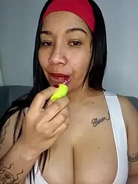Try our girls live displays and explore the company of endless strippers, with beautiful physiques, vibrating toys and more.