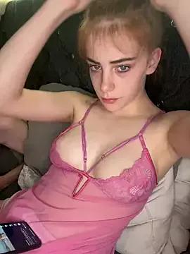 Try our girls live displays and explore the company of endless strippers, with beautiful physiques, vibrating toys and more.
