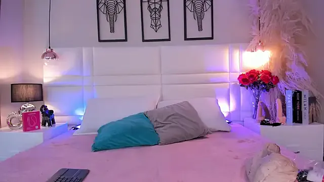 Viollet_xoxo — PLUG ANAL + SLAP ASS 10 TIMES 