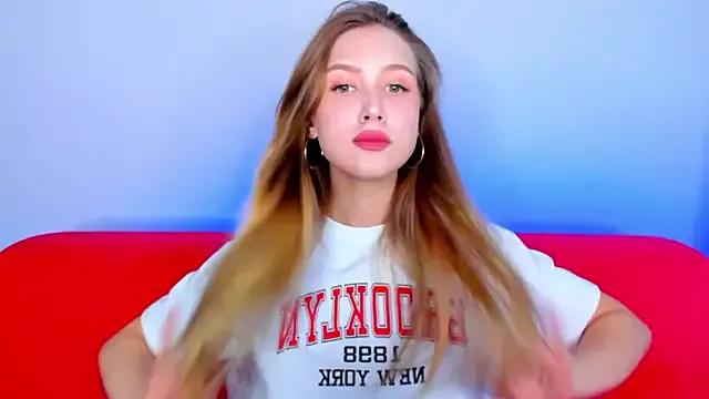 Try our girls live displays and explore the company of endless strippers, with beautiful physiques, vibrating toys and more.