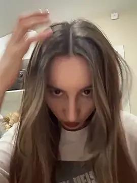 viviandaimond1 from StripChat is Freechat