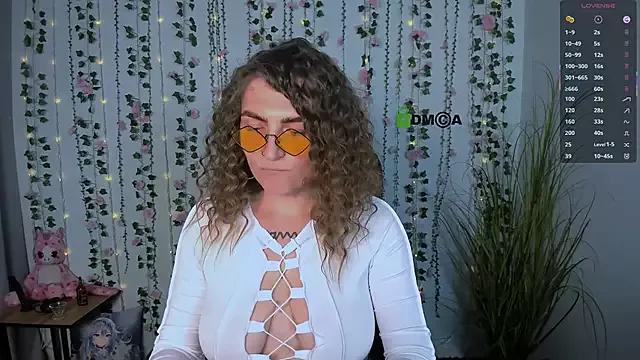 vivienne_dark from StripChat is Freechat