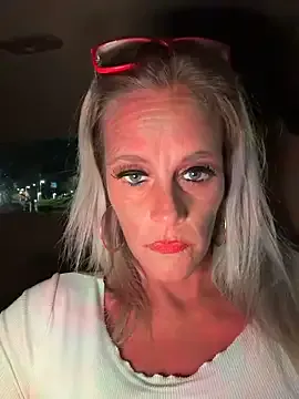 vixendoll87 — Freechat on StripChat