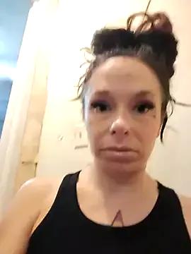 vvictoria_xxx from StripChat is Freechat