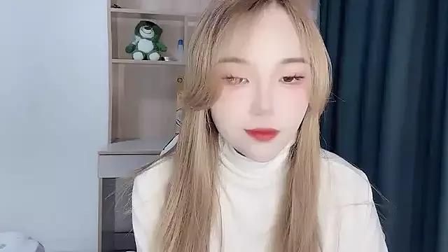 Try our girls live displays and explore the company of endless strippers, with beautiful physiques, vibrating toys and more.