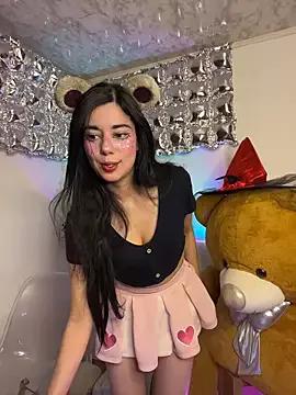 Try our girls live displays and explore the company of endless strippers, with beautiful physiques, vibrating toys and more.