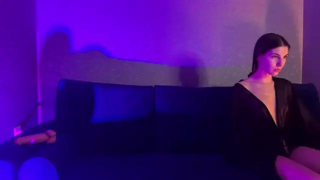 Try our girls live displays and explore the company of endless strippers, with beautiful physiques, vibrating toys and more.