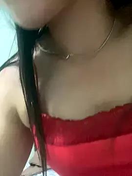 Winny-sexy from StripChat is Freechat