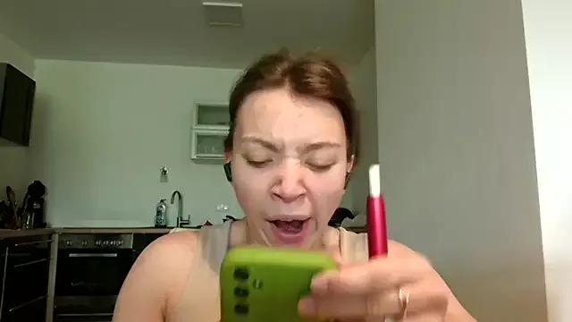 WonderAngela from StripChat is Freechat