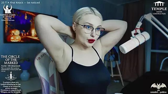 Wounded_Goddess_ from StripChat is Freechat