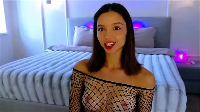 wow_Mia from StripChat