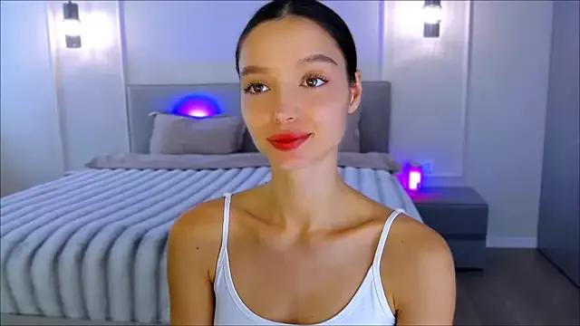 wow_Mia from StripChat