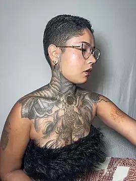 xbigpeach from StripChat is Freechat