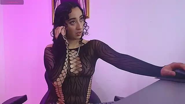 Xena_Devil from StripChat is Freechat