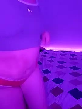 Try our girls live displays and explore the company of endless strippers, with beautiful physiques, vibrating toys and more.