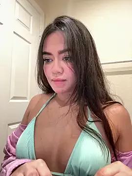 Try our girls live displays and explore the company of endless strippers, with beautiful physiques, vibrating toys and more.