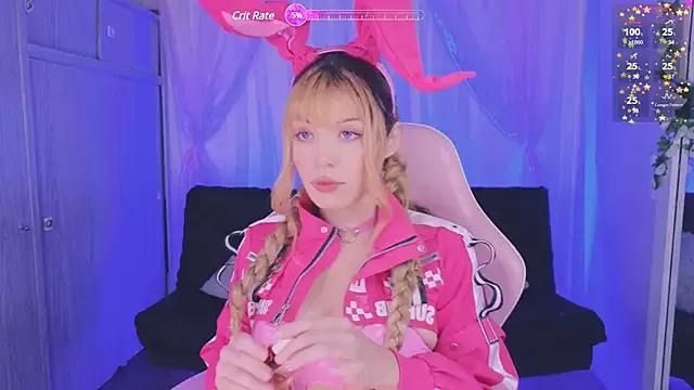 Try our girls live displays and explore the company of endless strippers, with beautiful physiques, vibrating toys and more.