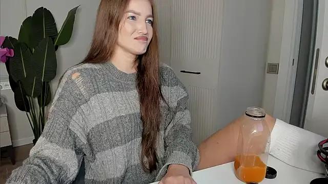 xx_leila from StripChat is Freechat