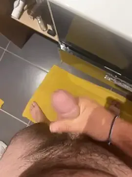 yannusgir33 — Freechat on StripChat