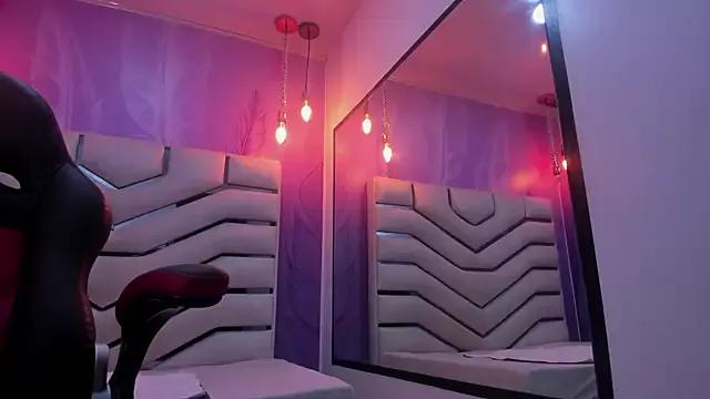 Yara_Stone from StripChat is Freechat