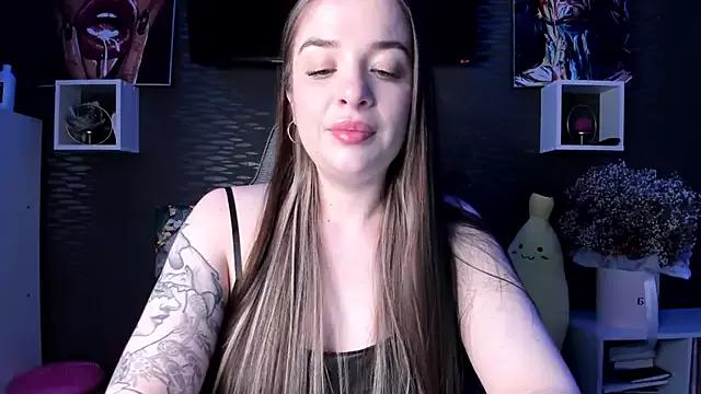 Try our girls live displays and explore the company of endless strippers, with beautiful physiques, vibrating toys and more.