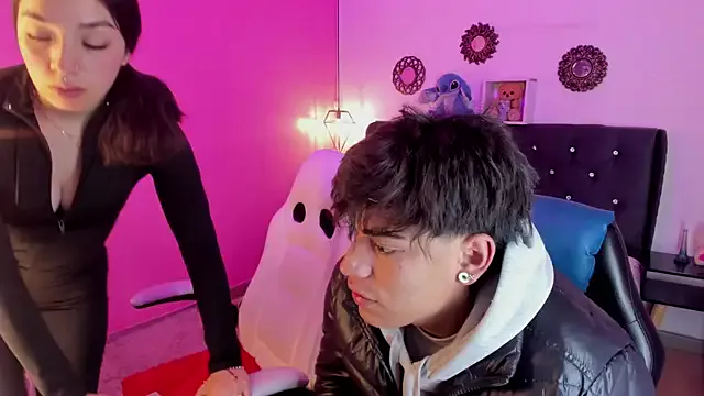 Yiing_and_yang from StripChat