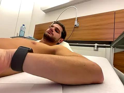 youngboyformommy24 from StripChat is Freechat