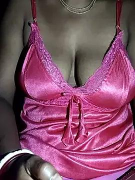 Your-Manu from StripChat is Freechat