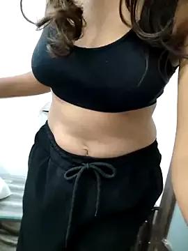 YOUR-SANA from StripChat is Freechat