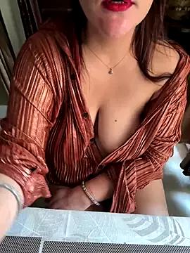 Try our girls live displays and explore the company of endless strippers, with beautiful physiques, vibrating toys and more.