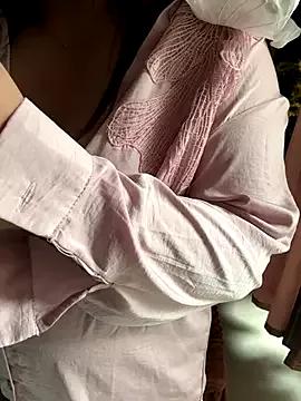 Try our girls live displays and explore the company of endless strippers, with beautiful physiques, vibrating toys and more.