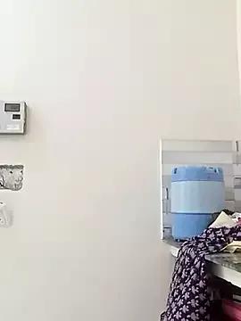 Try our girls live displays and explore the company of endless strippers, with beautiful physiques, vibrating toys and more.