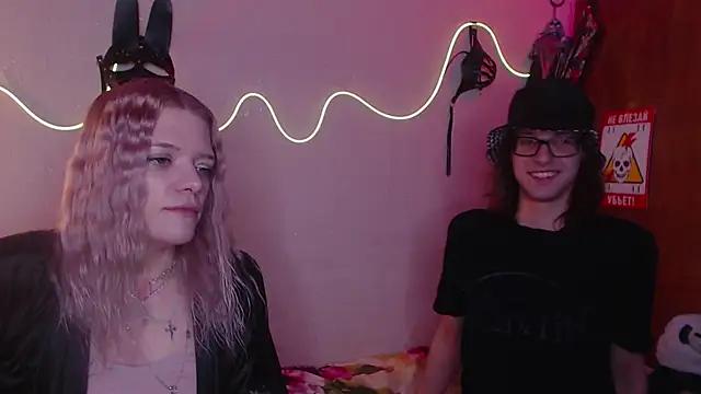 Try our girls live displays and explore the company of endless strippers, with beautiful physiques, vibrating toys and more.