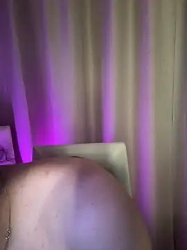 Try our girls live displays and explore the company of endless strippers, with beautiful physiques, vibrating toys and more.