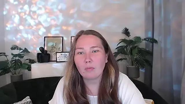 Your_Linda from StripChat is Freechat