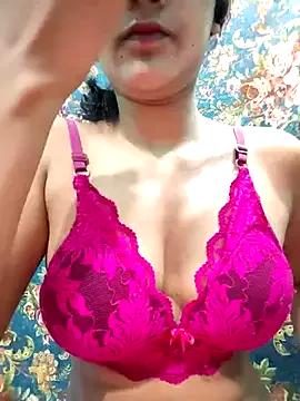 Try our girls live displays and explore the company of endless strippers, with beautiful physiques, vibrating toys and more.